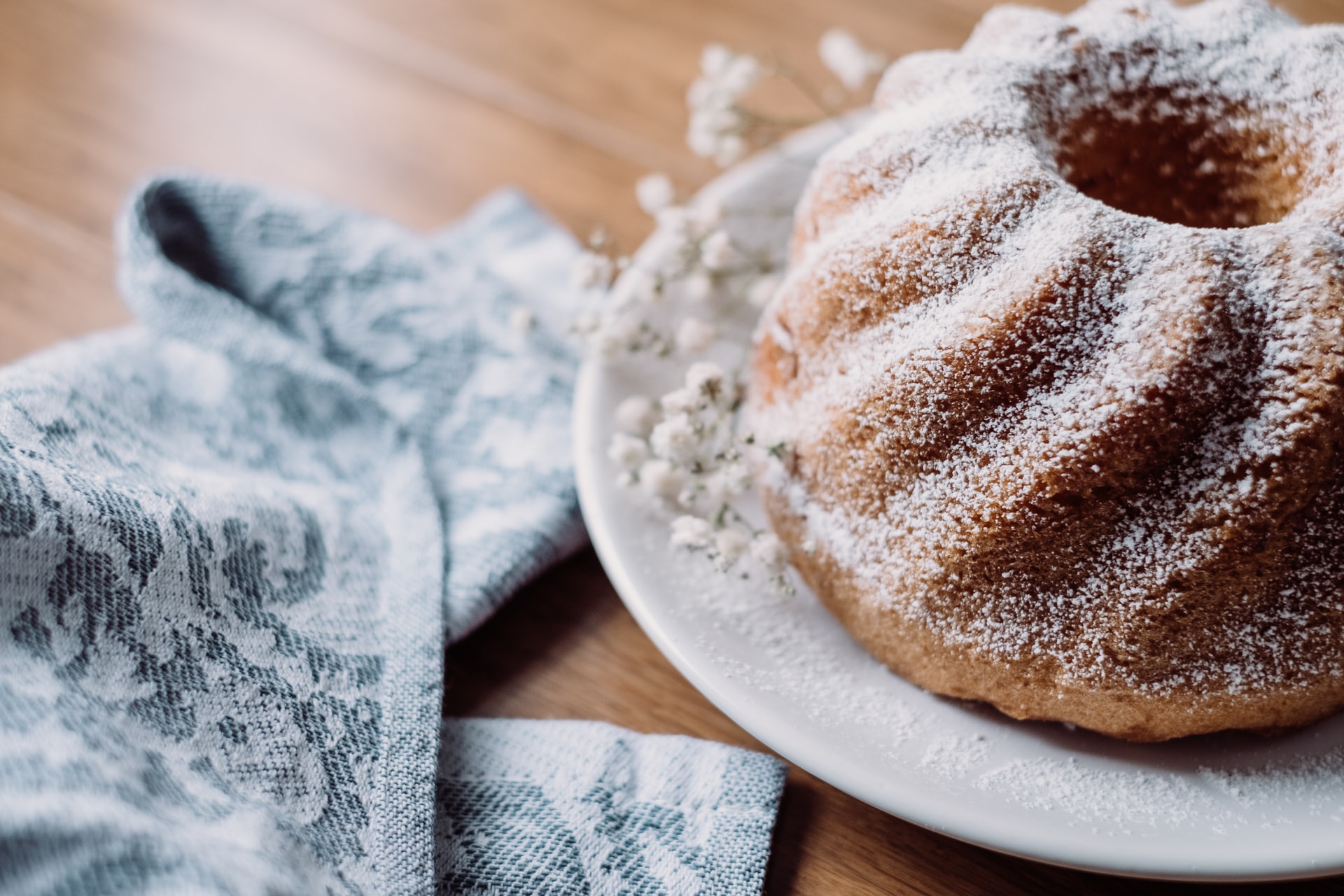 Baking cake illustrative photo