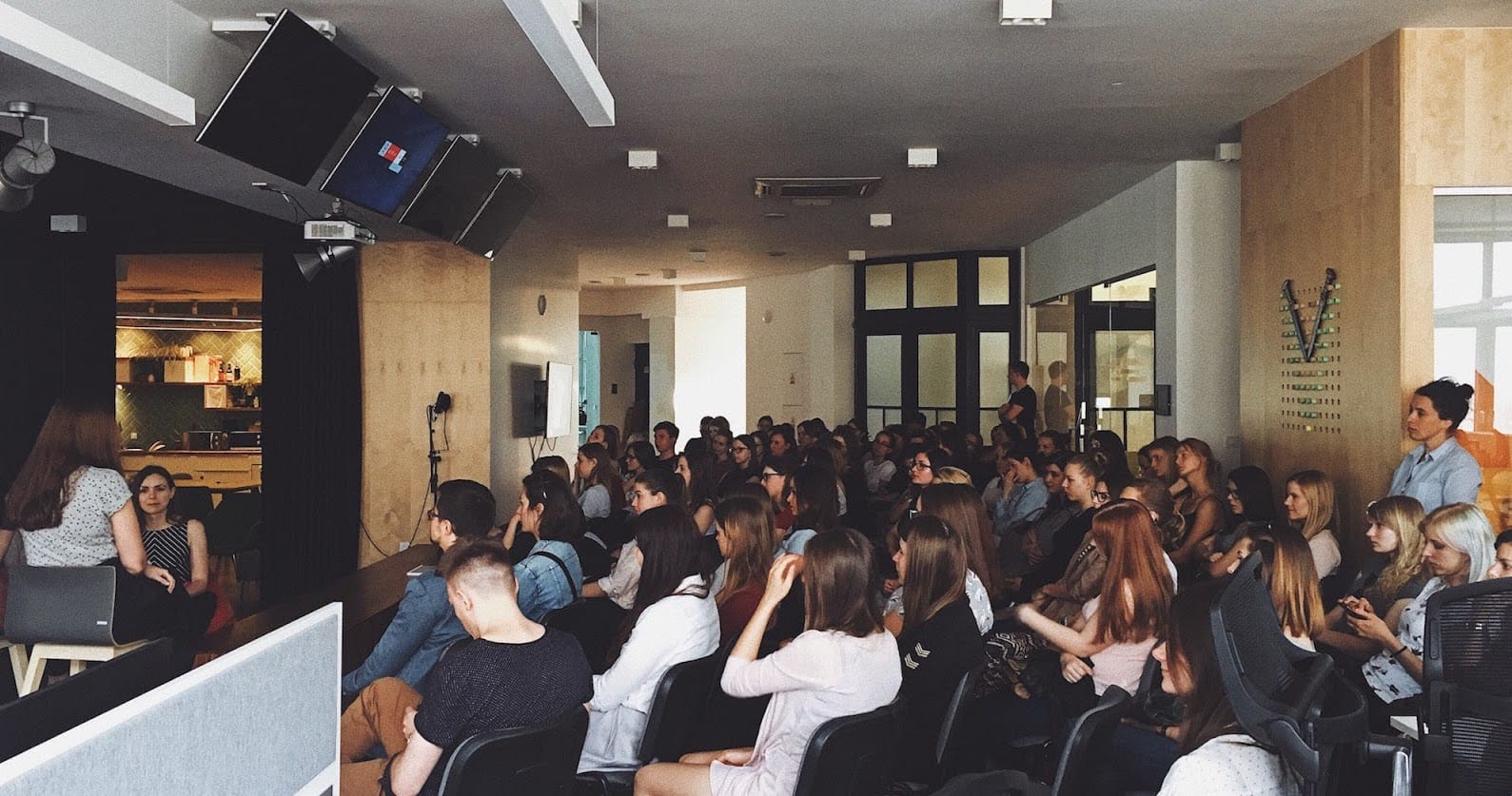 Girls in IT event at Monterail office 